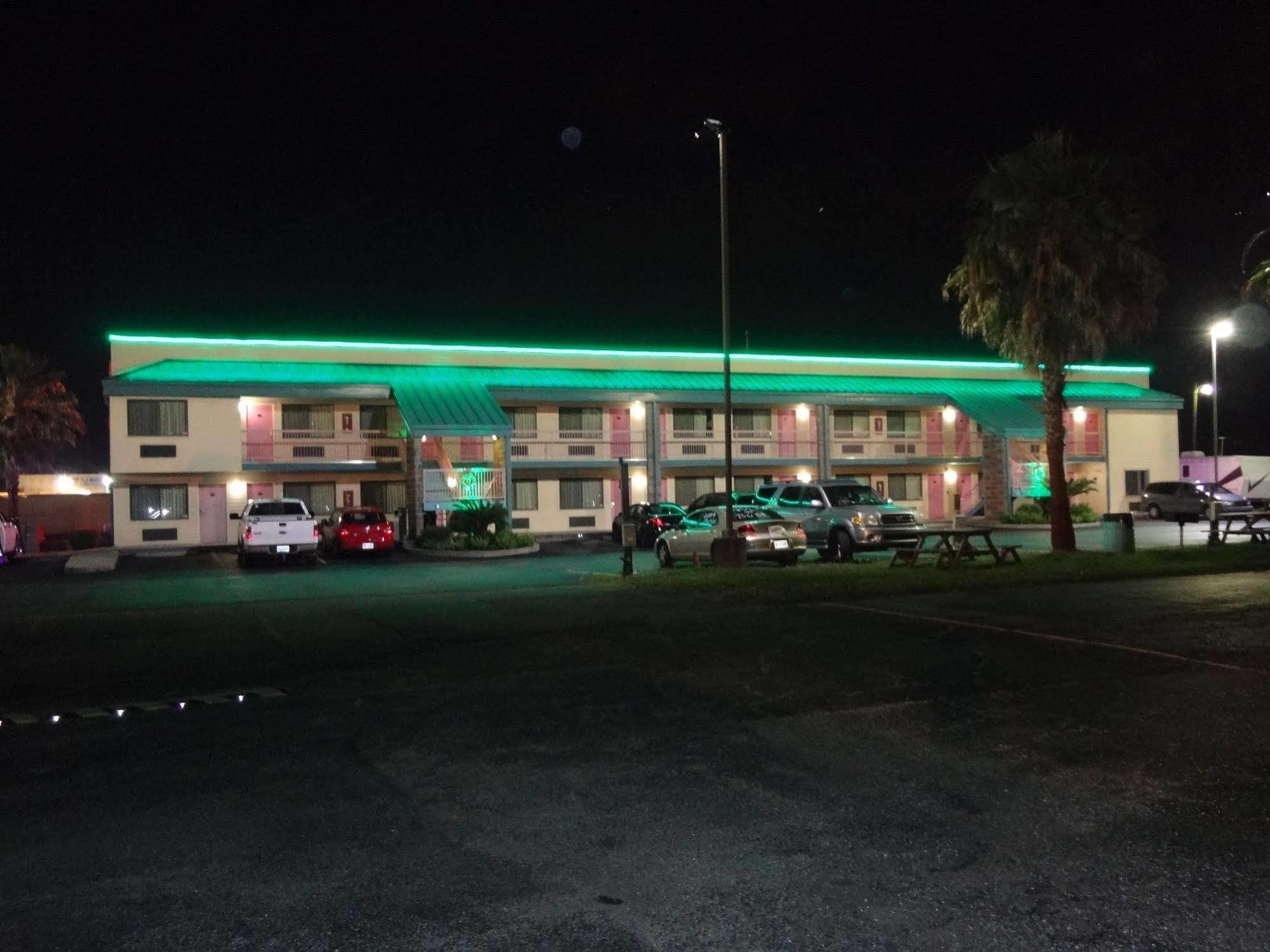 Nola Inn & Suites Nowy Orlean Zewnętrze zdjęcie